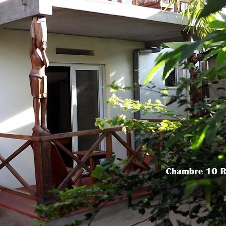 Chez Yolande Hotel Ampangorinana Kültér fotó