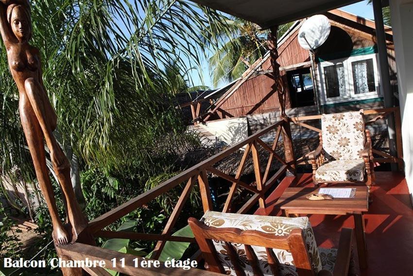 Chez Yolande Hotel Ampangorinana Kültér fotó
