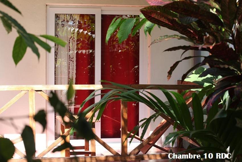 Chez Yolande Hotel Ampangorinana Kültér fotó