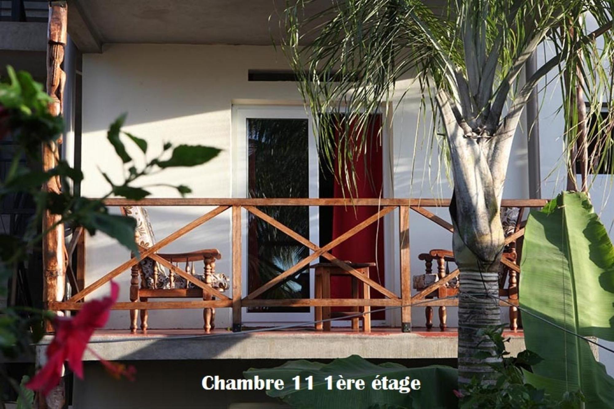 Chez Yolande Hotel Ampangorinana Kültér fotó