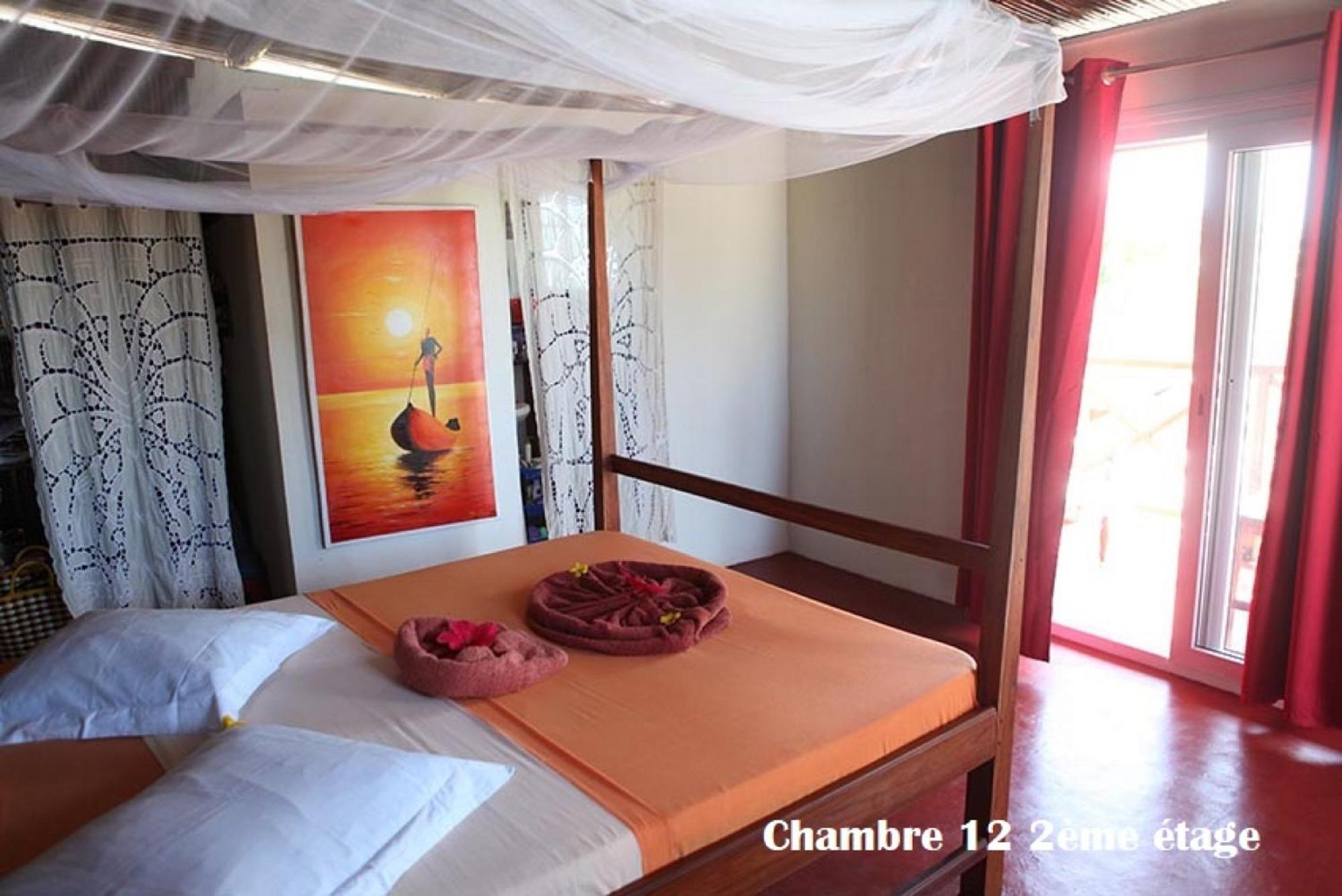 Chez Yolande Hotel Ampangorinana Kültér fotó